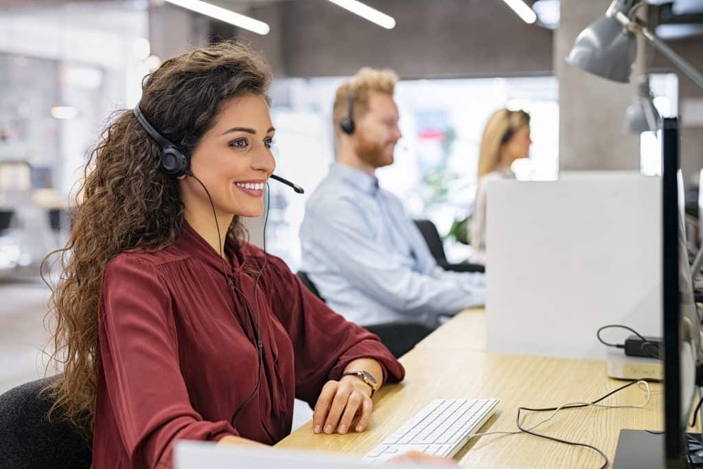 what-does-a-help-desk-technician-do