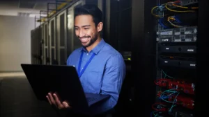 How Field IT Services Help Businesses Reduce Downtime and Improve Productivity